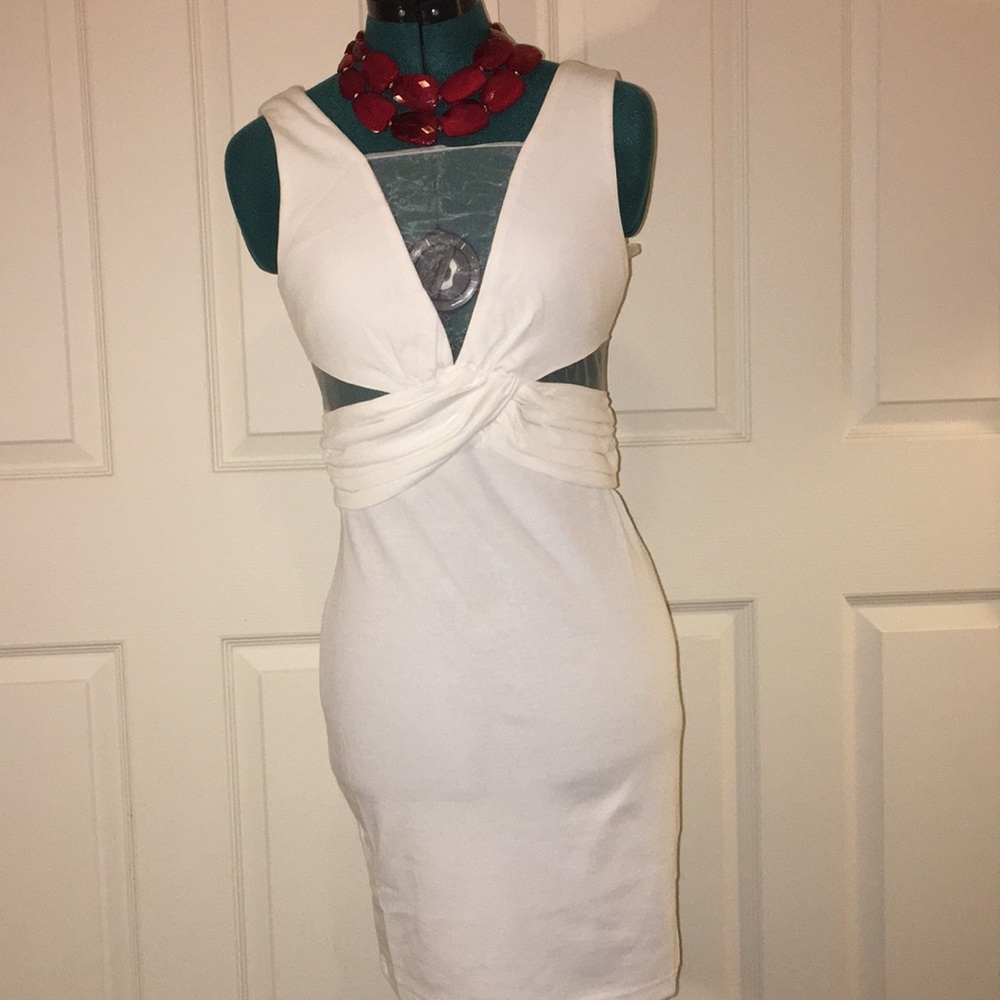 Toy white dres